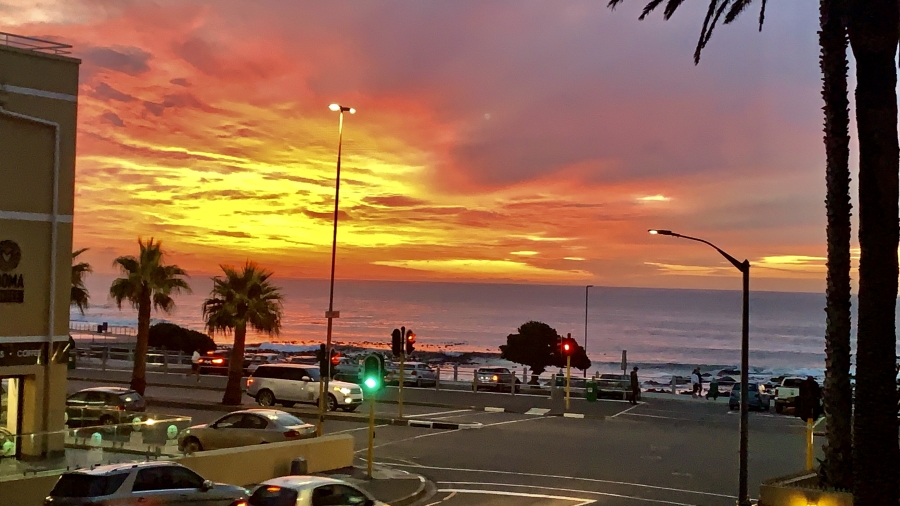To Let 2 Bedroom Property for Rent in Sea Point Western Cape